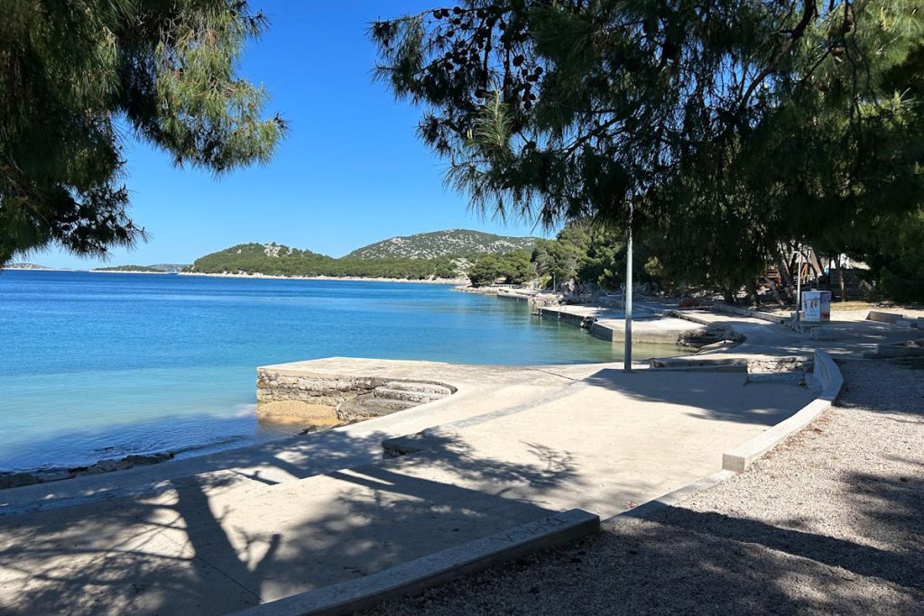 Tribunj plaža Zamalin