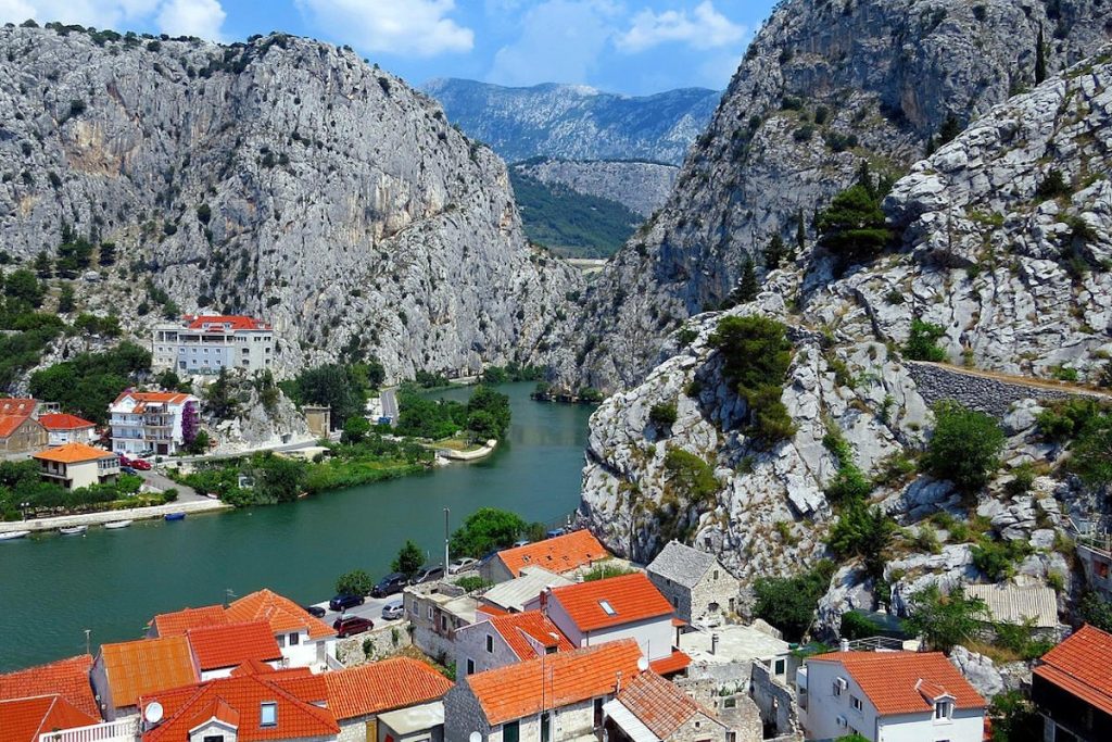 Vožnja ziplineom iznad rijeke Cetine