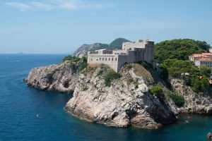 Istražite drevne gradske zidine Dubrovnika, po čemu su posebne i savjeti kako se organizirati