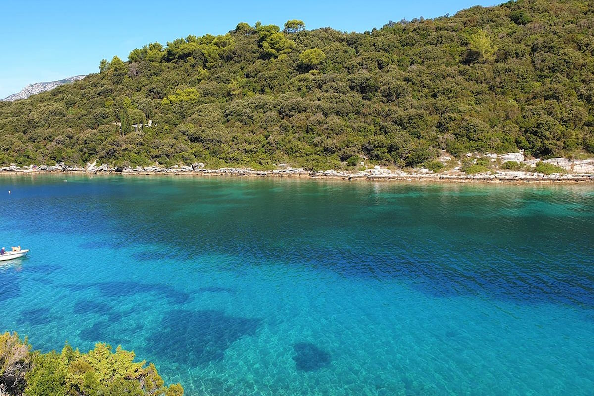 Pupnatska Luka na Korčuli za obiteljski odmor: Obiteljske aktivnosti, gdje odsjesti i najbolje plaže u Pupnatskoj Luci
